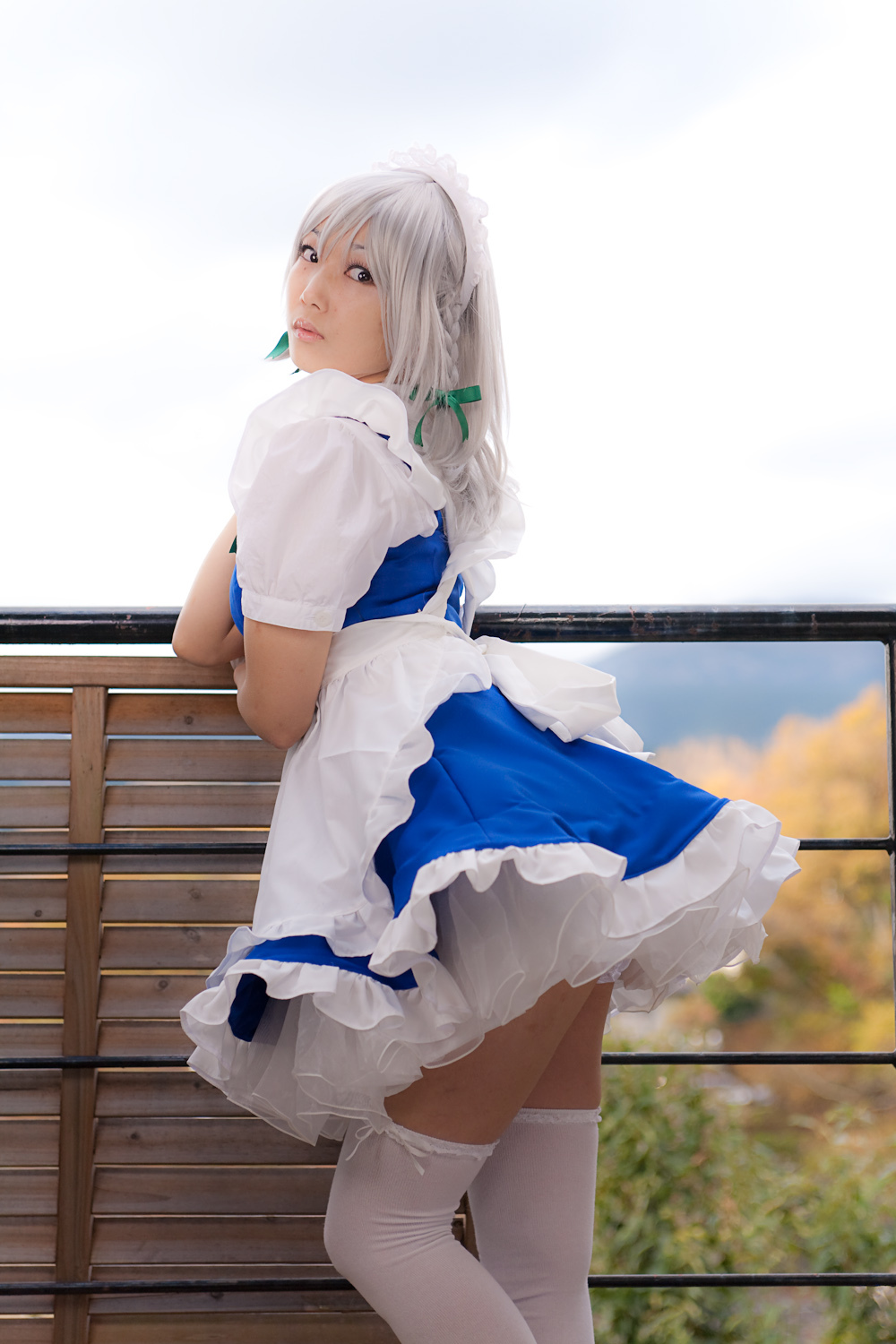 cosplay美女套图 c77 Sakuya Izayoi　白丝假发扮相(1)